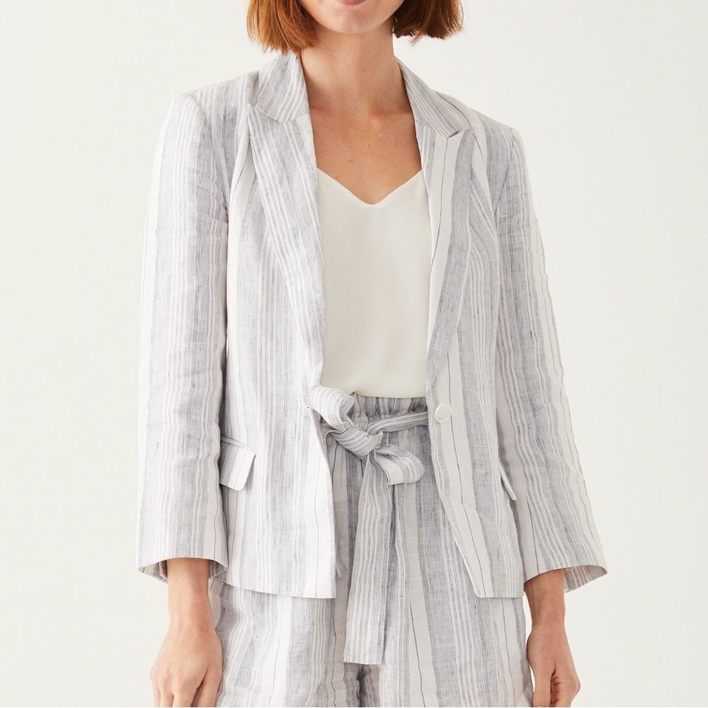 NWOT Como Linen Blazer